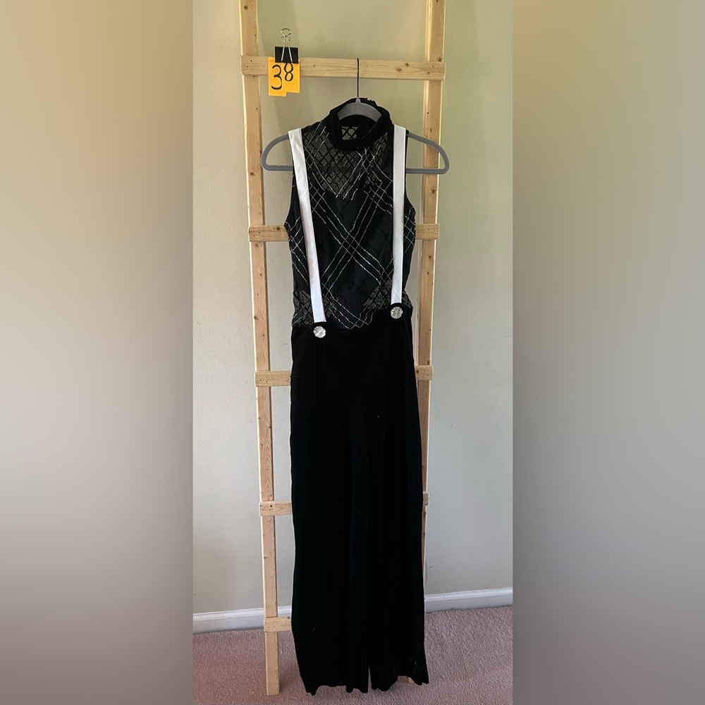 Dance Costumes - Picture 9 of 16
